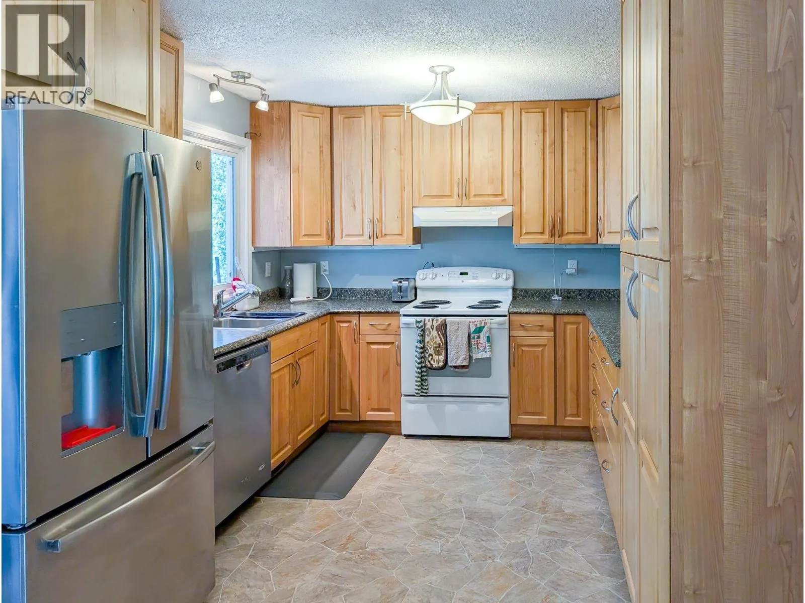 1157 BABINE CRESCENT