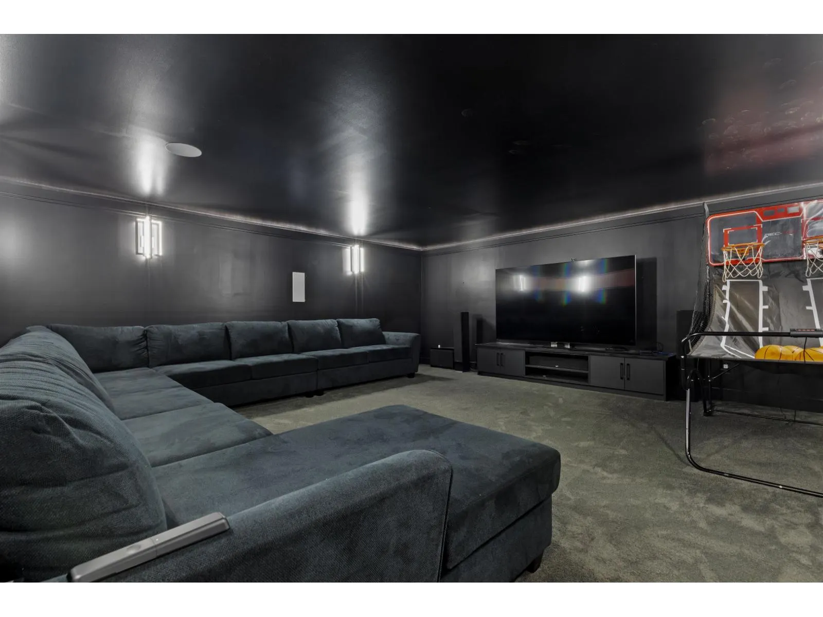 2786 MONTANA PLACE
