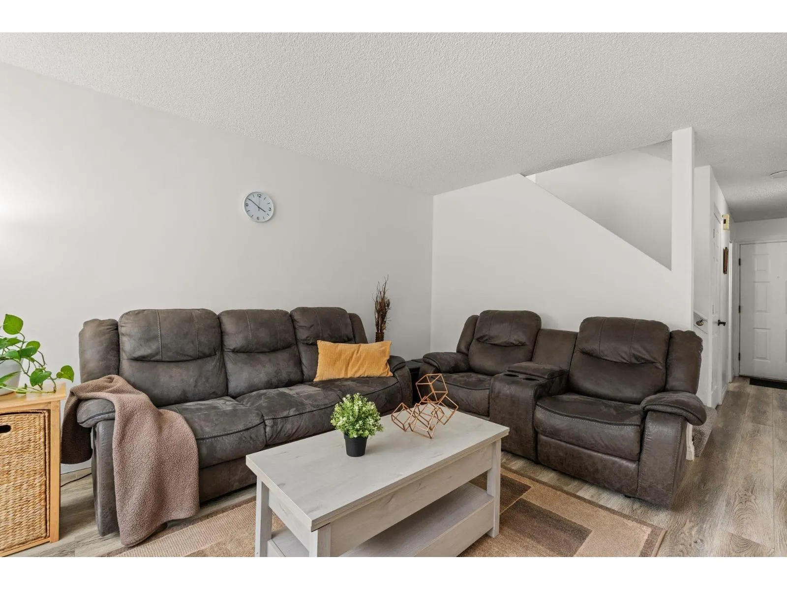 303 27411 28 AVENUE