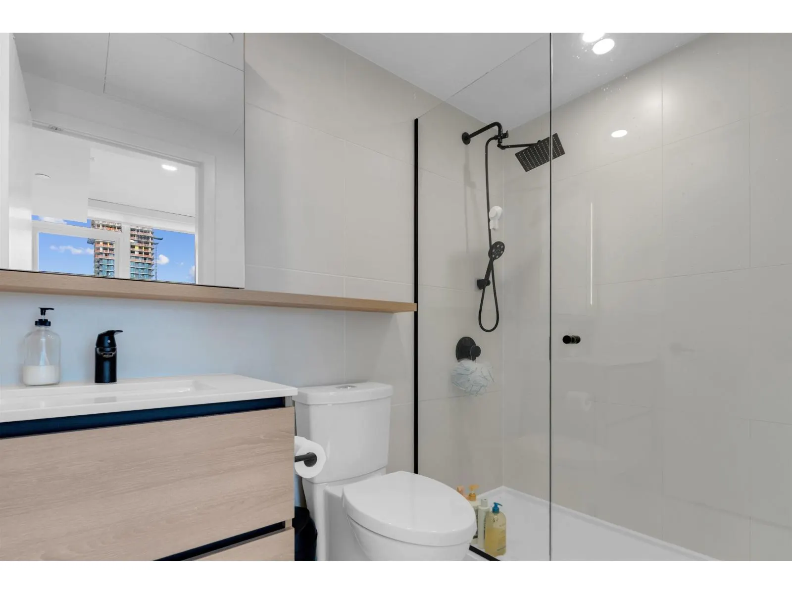 2508 13428 105 AVENUE