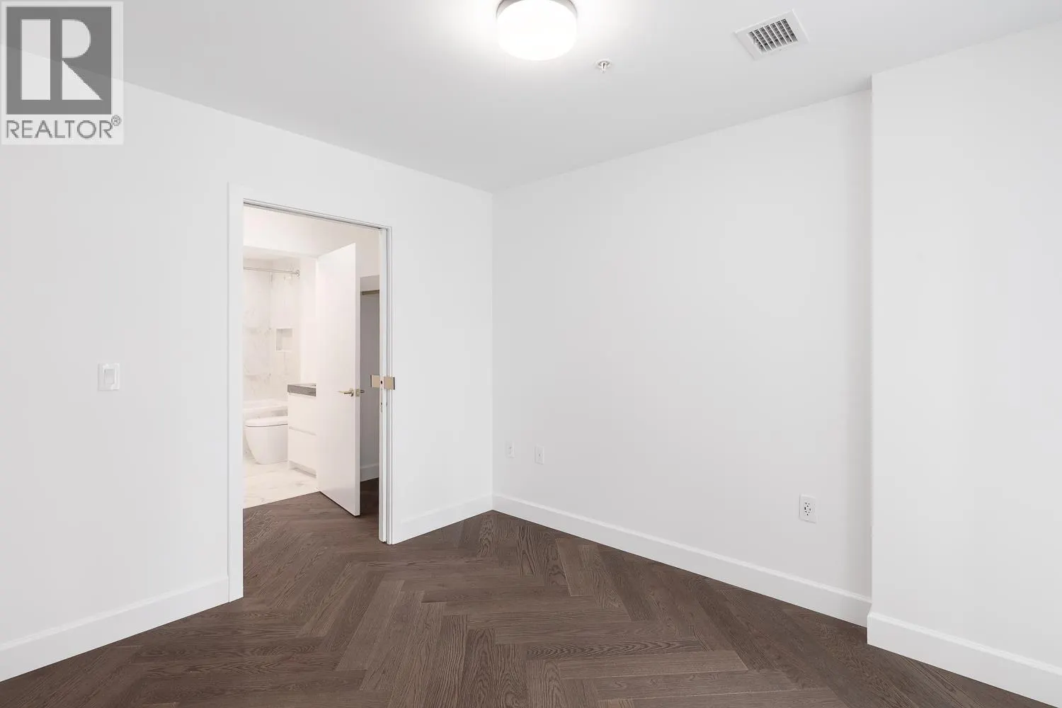 406 3668 W 10TH AVENUE