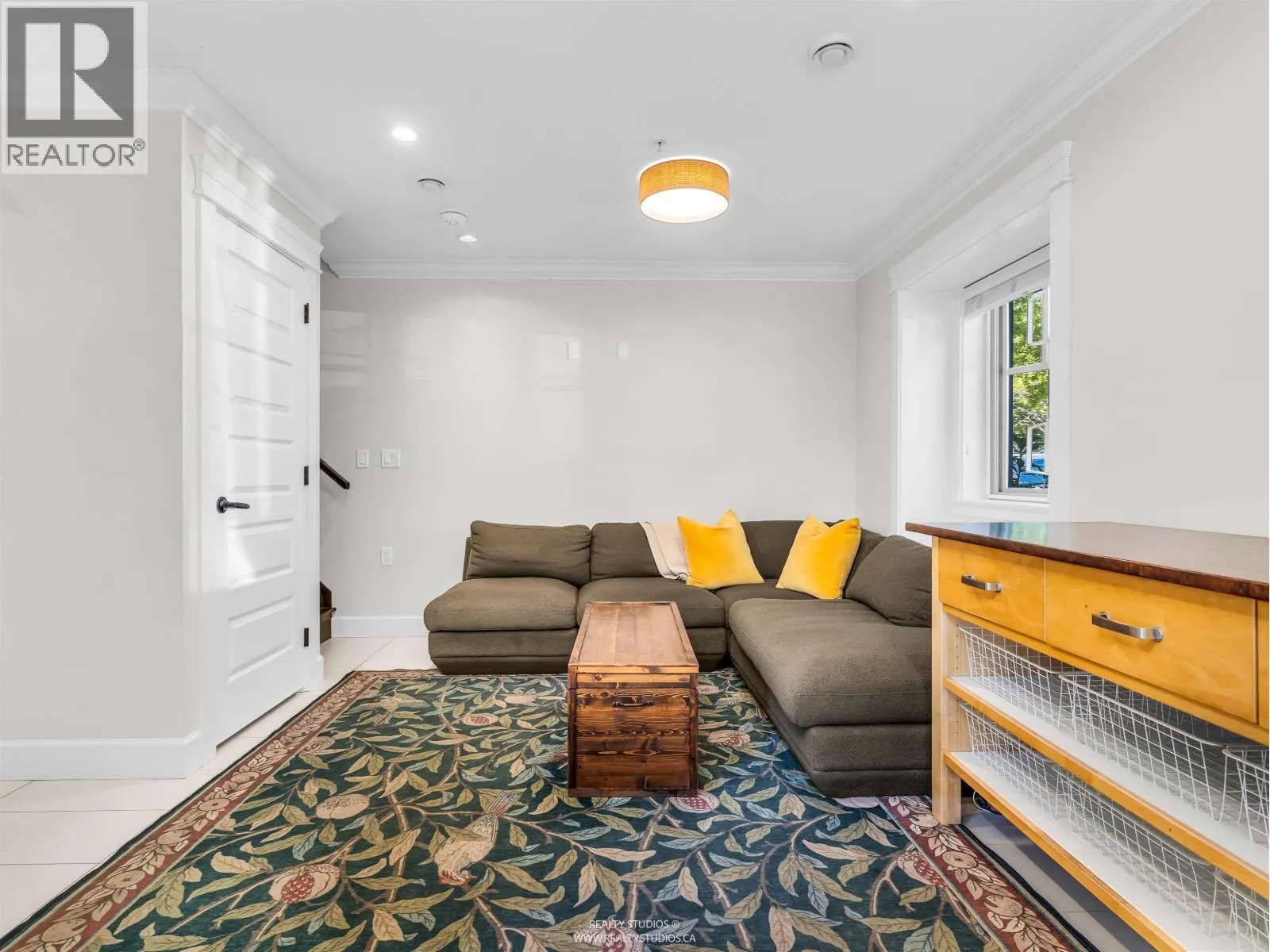 3103 ST. GEORGE STREET