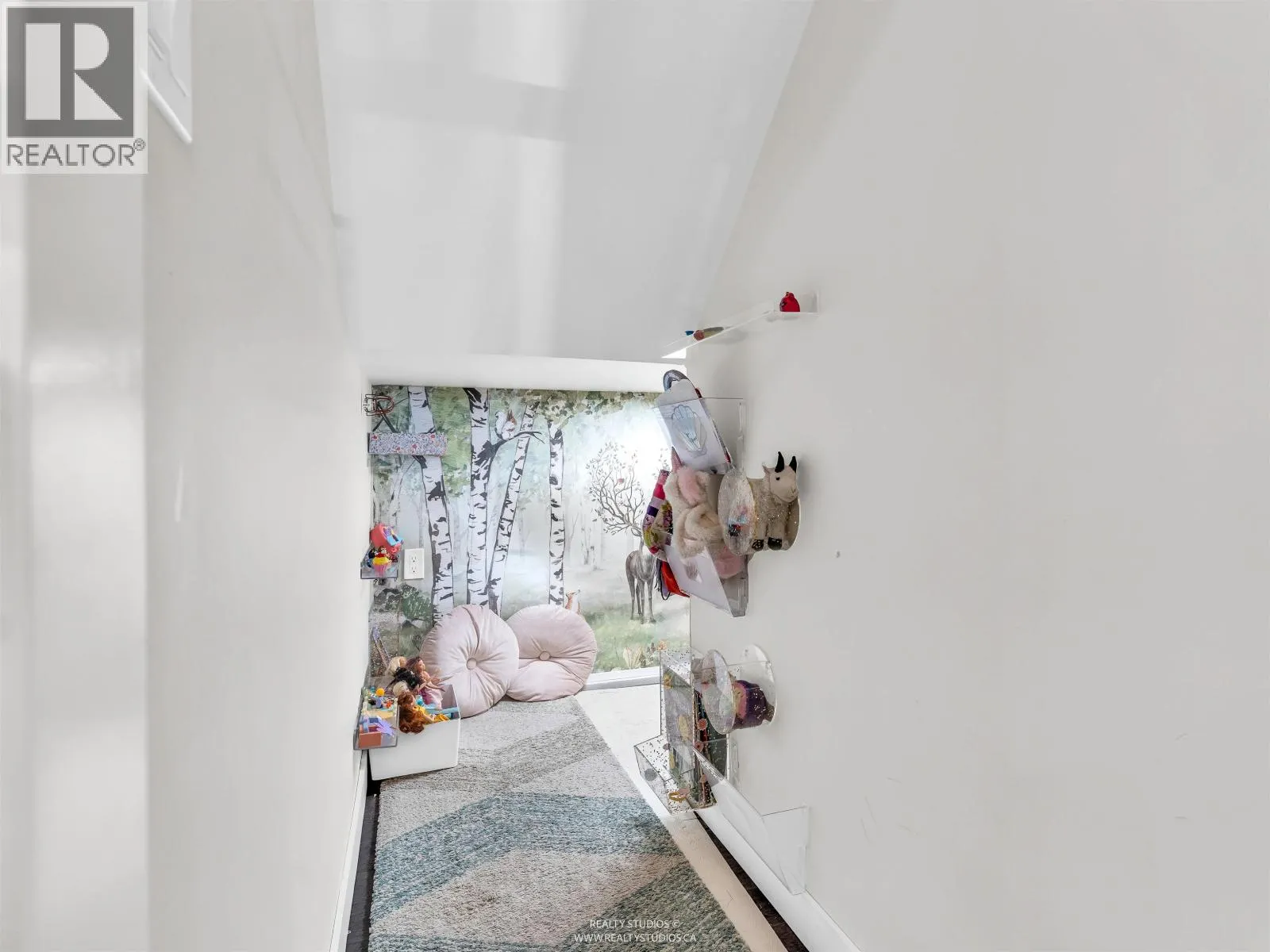 3103 ST. GEORGE STREET