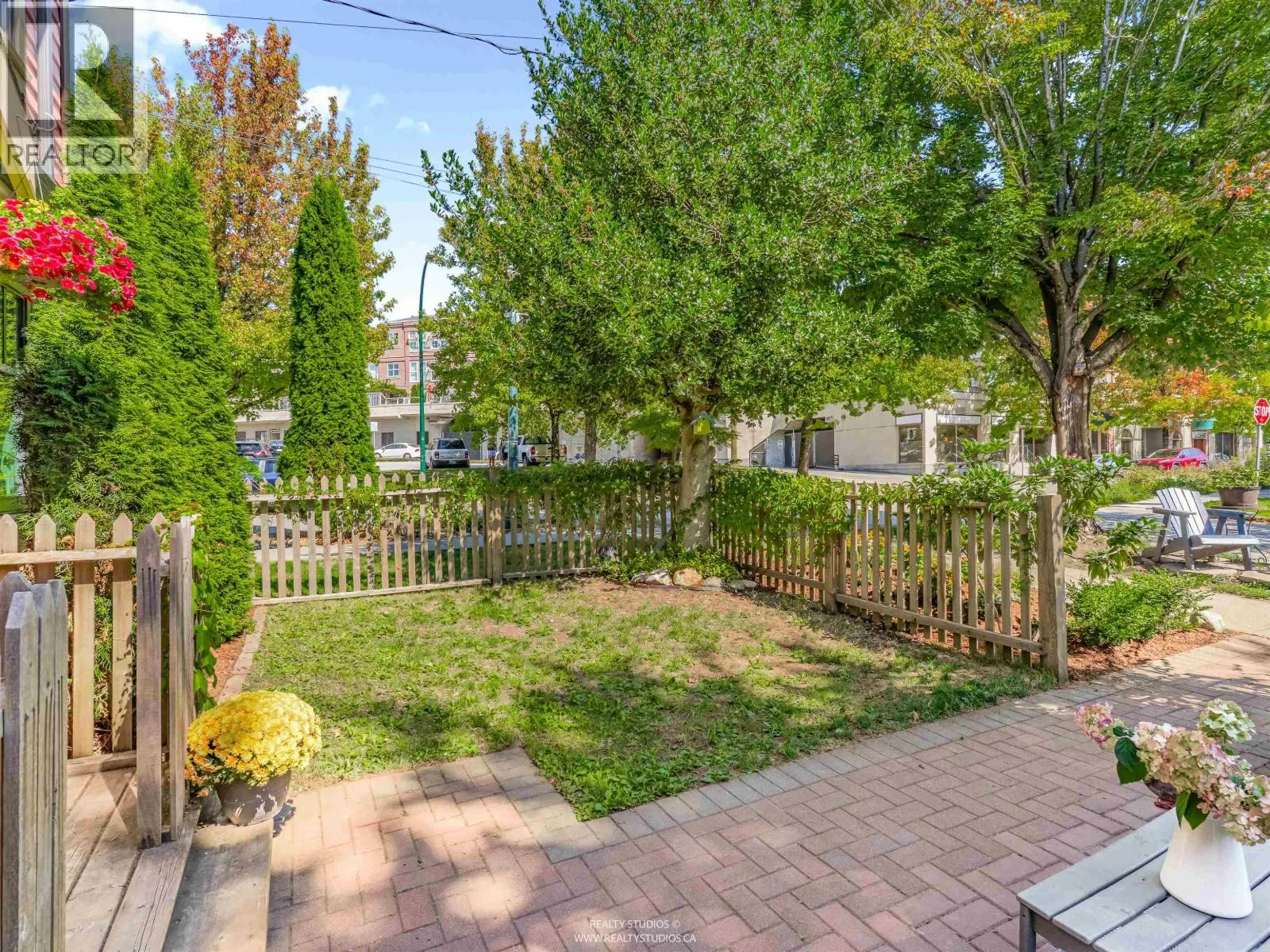 3103 ST. GEORGE STREET