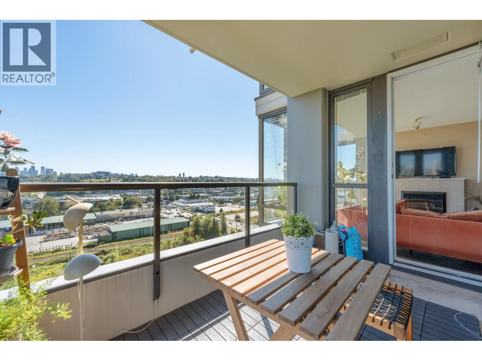 1806 4178 DAWSON STREET
