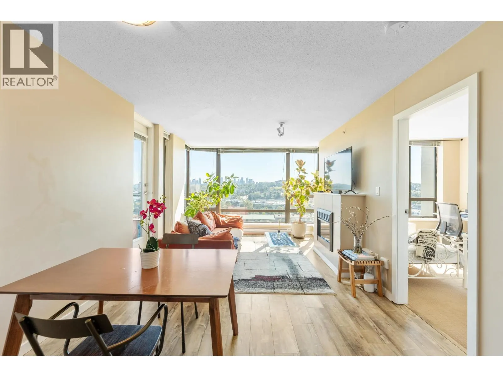 1806 4178 DAWSON STREET