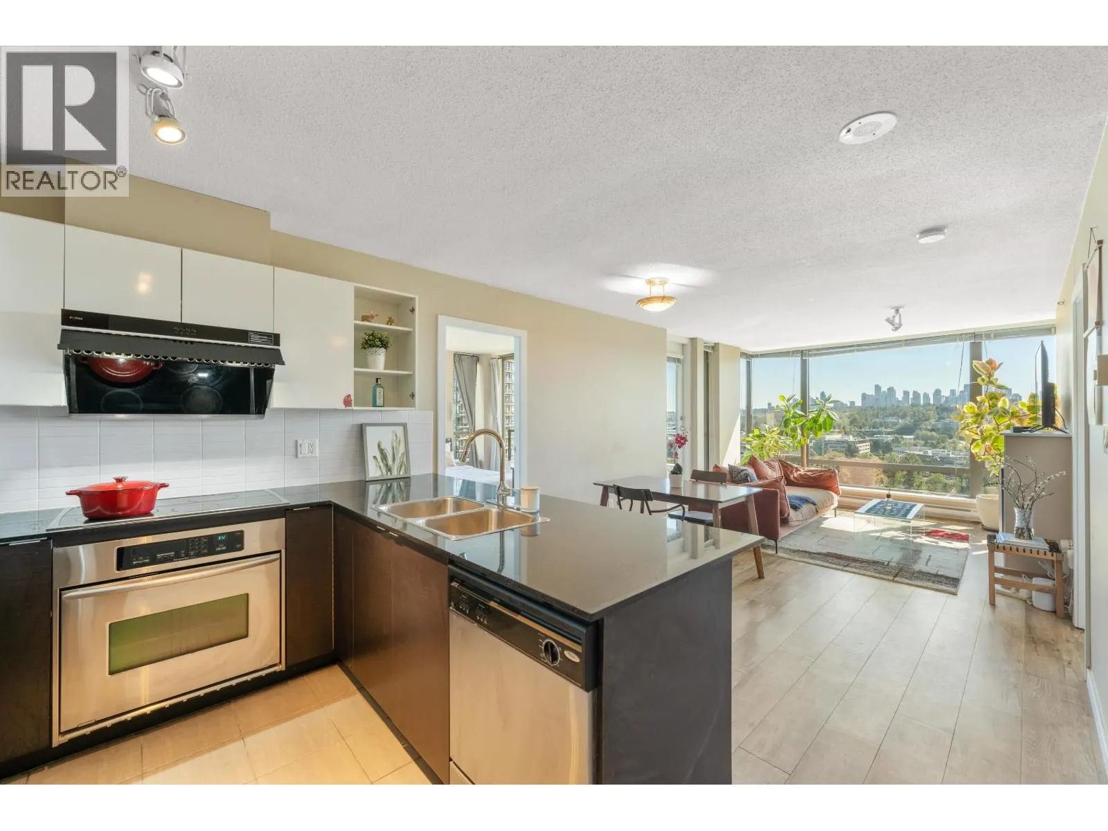 1806 4178 DAWSON STREET