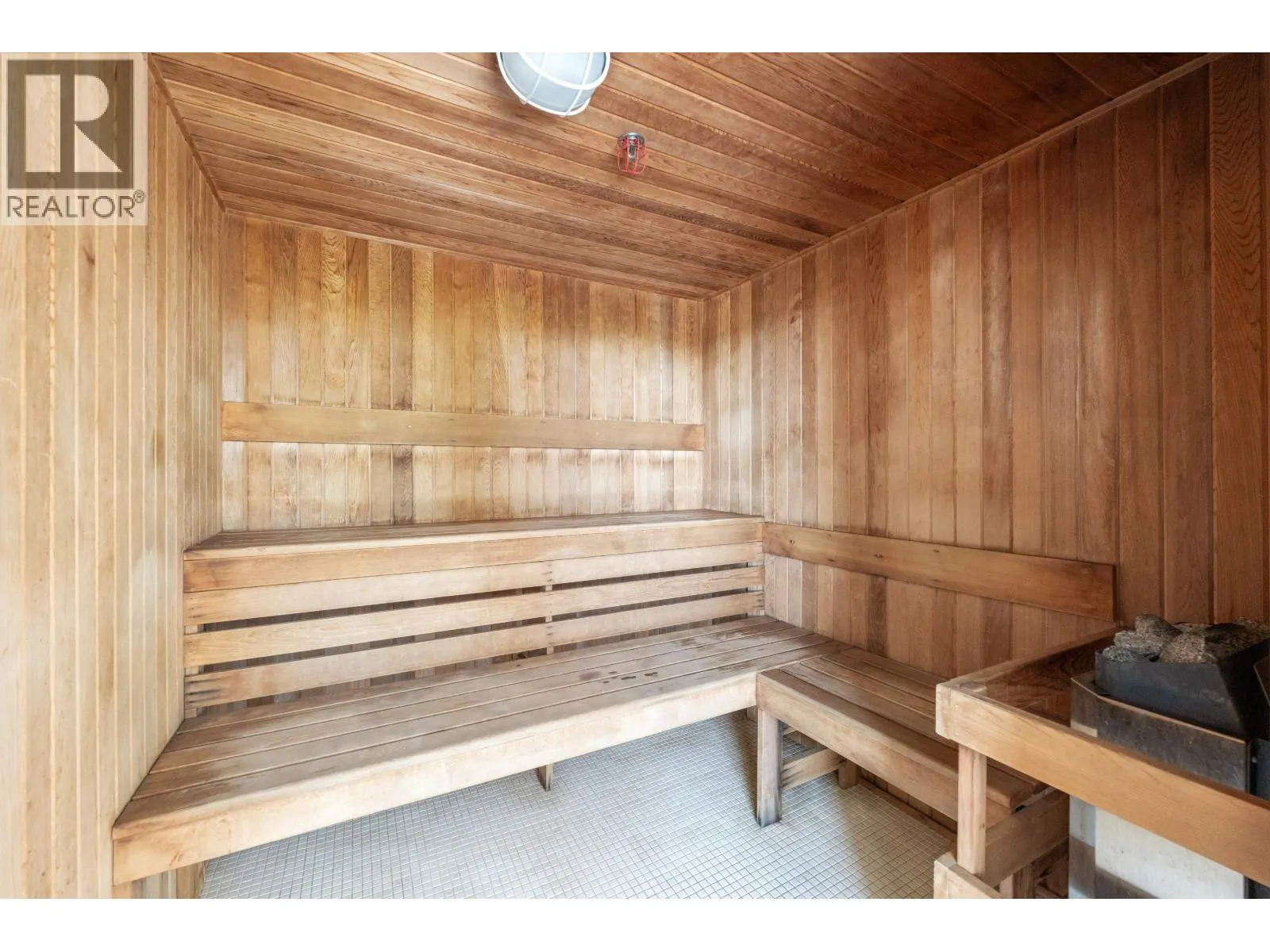 1806 4178 DAWSON STREET