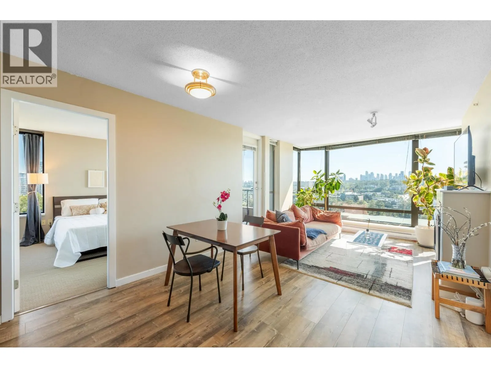 1806 4178 DAWSON STREET