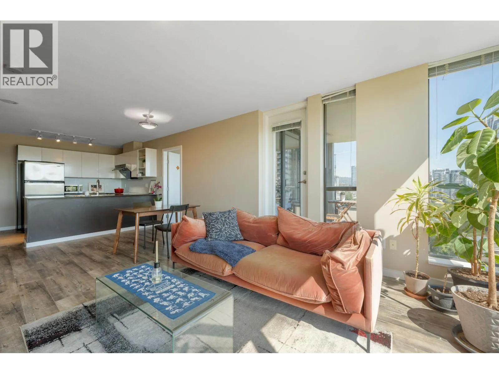 1806 4178 DAWSON STREET