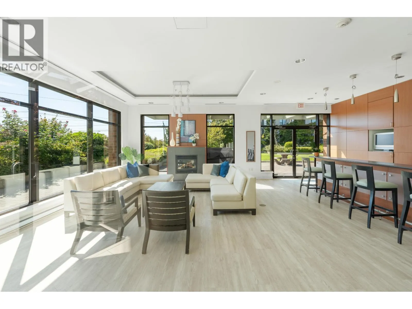 1806 4178 DAWSON STREET