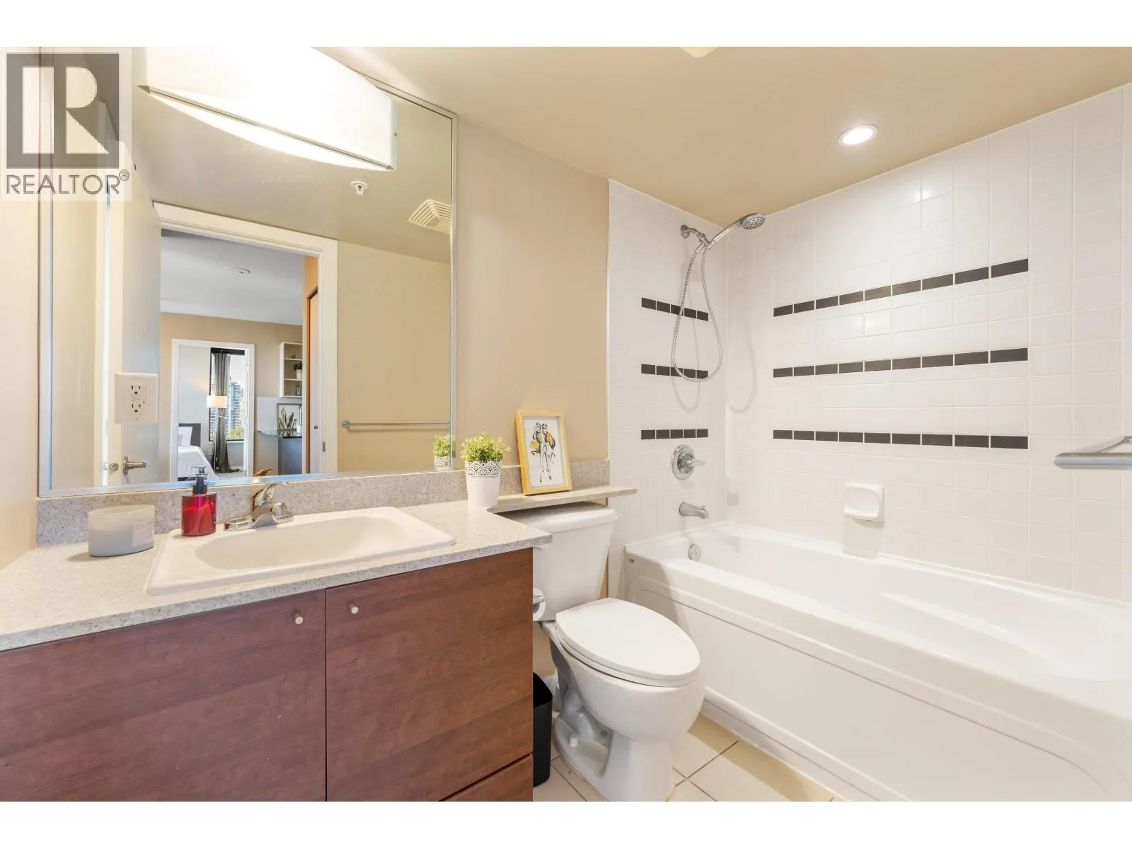 1806 4178 DAWSON STREET