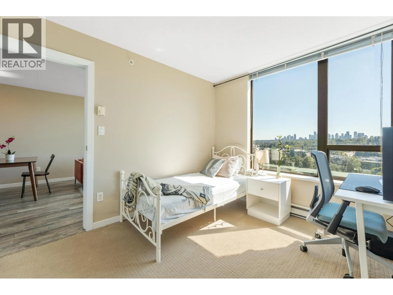 1806 4178 DAWSON STREET