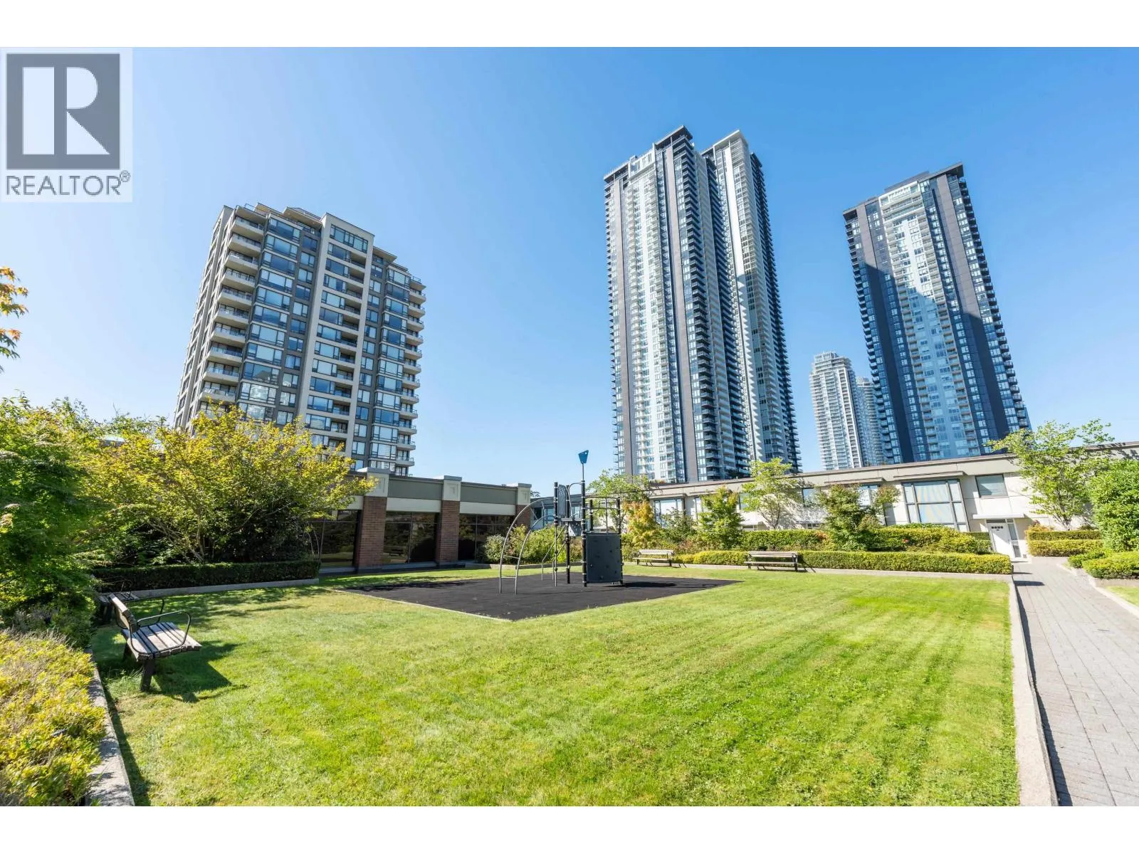 1806 4178 DAWSON STREET