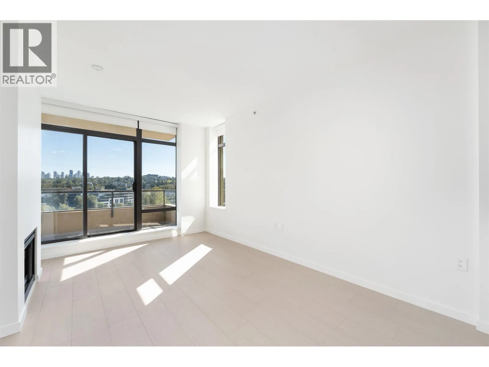 1002 2355 MADISON AVENUE