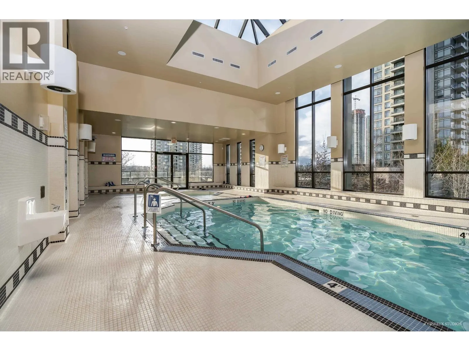 1002 2355 MADISON AVENUE
