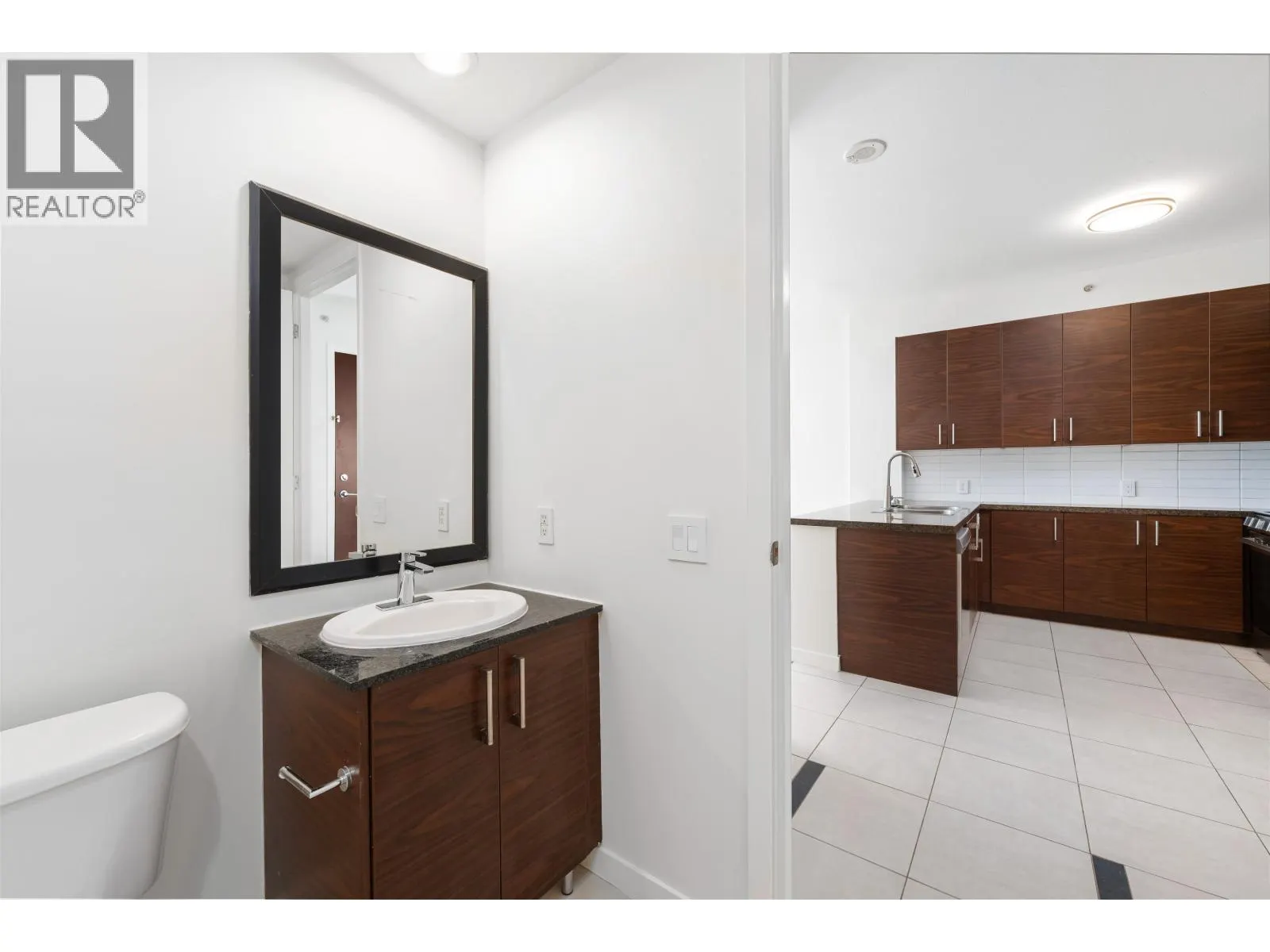 1002 2355 MADISON AVENUE