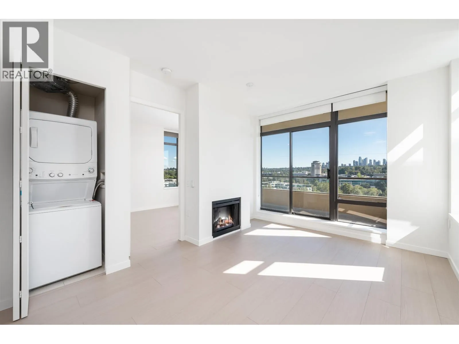 1002 2355 MADISON AVENUE