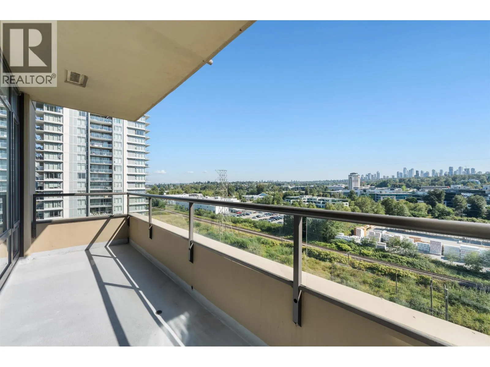 1002 2355 MADISON AVENUE
