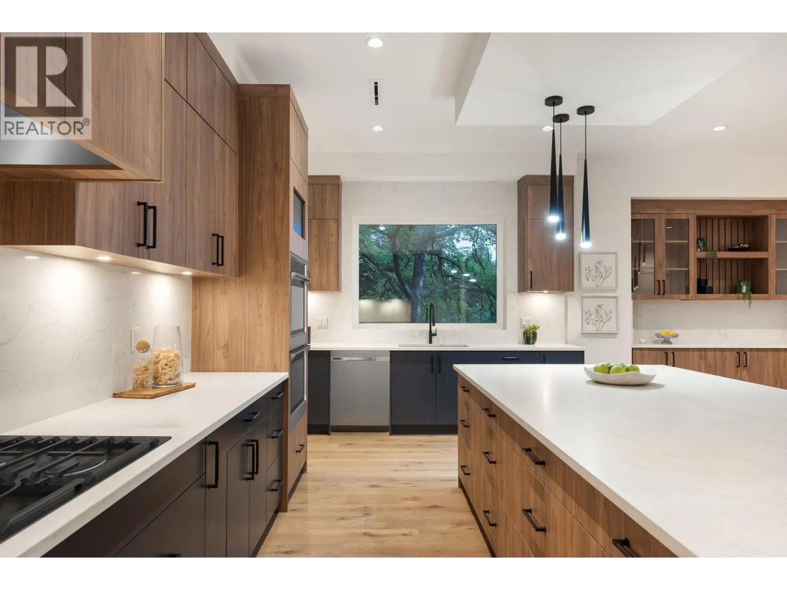 1486 COAST MERIDIAN ROAD