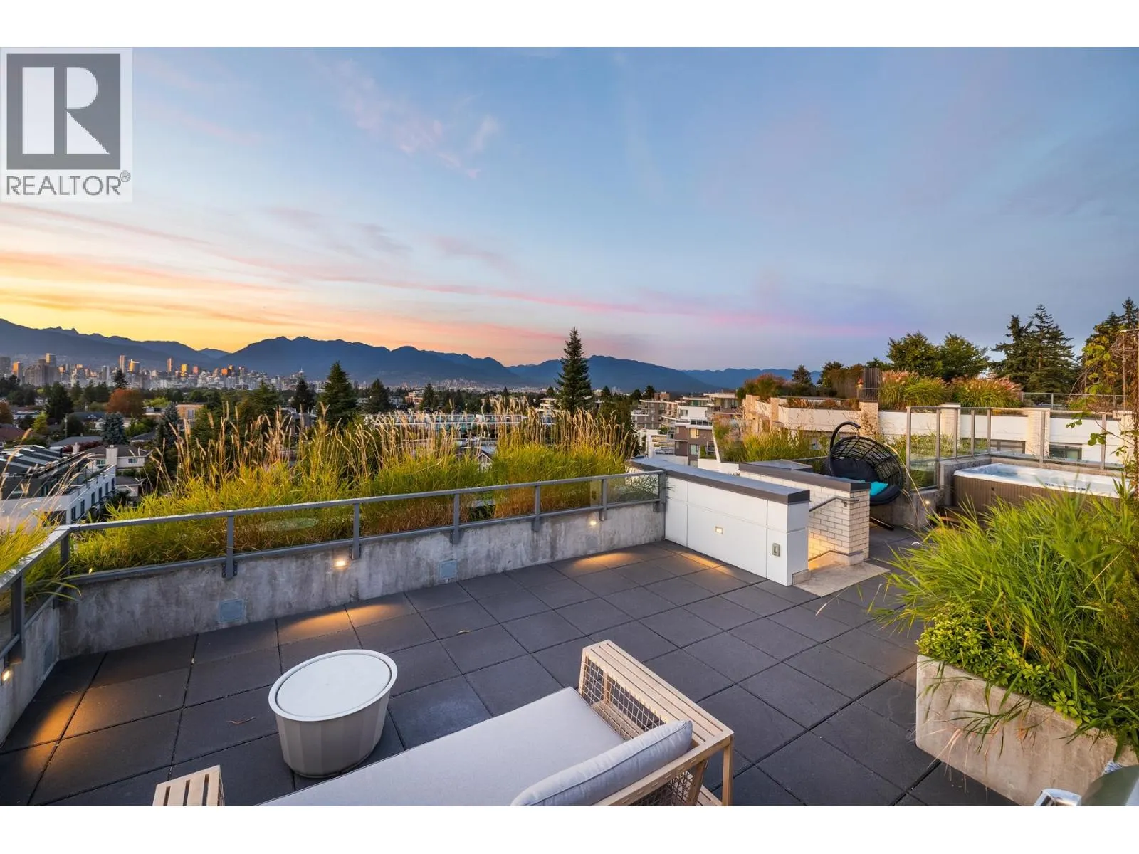 602 4685 CAMBIE STREET