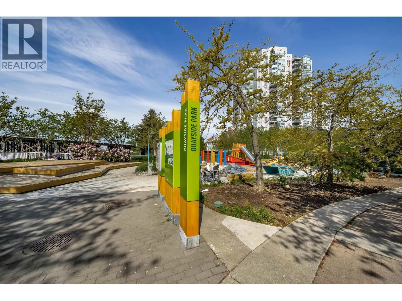 1508 1 RENAISSANCE SQUARE