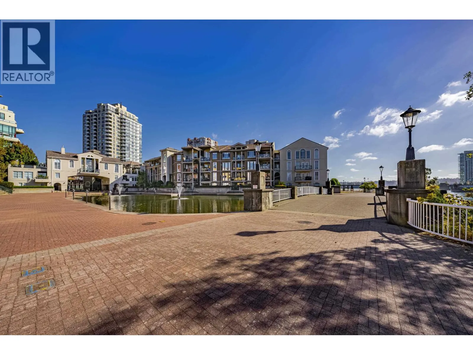1508 1 RENAISSANCE SQUARE
