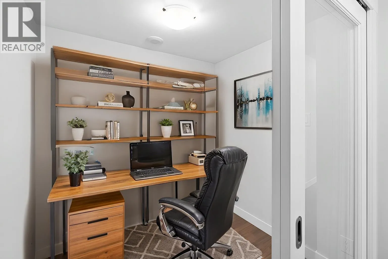 909 8033 SABA ROAD