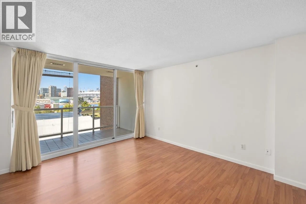 606 1255 MAIN STREET
