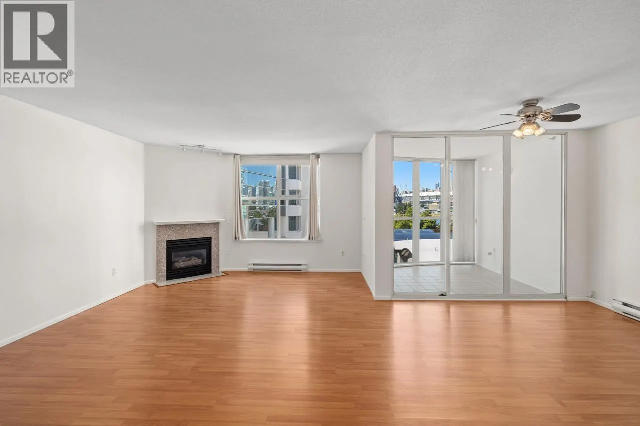 606 1255 MAIN STREET