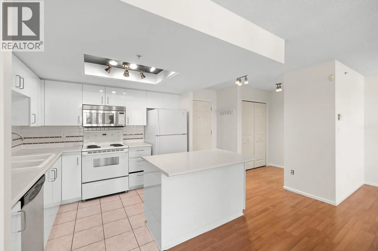 606 1255 MAIN STREET
