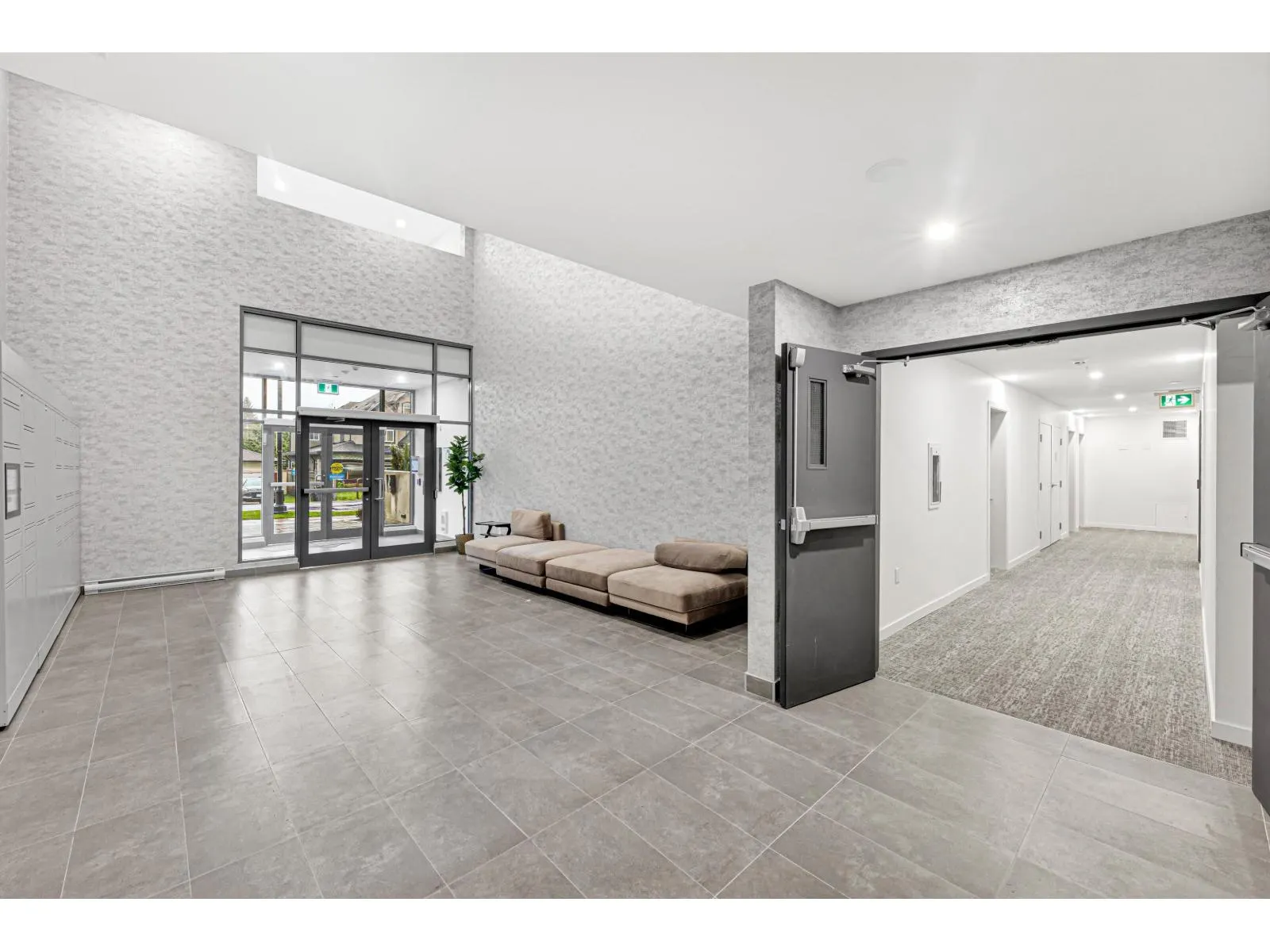 607 10828 139A STREET