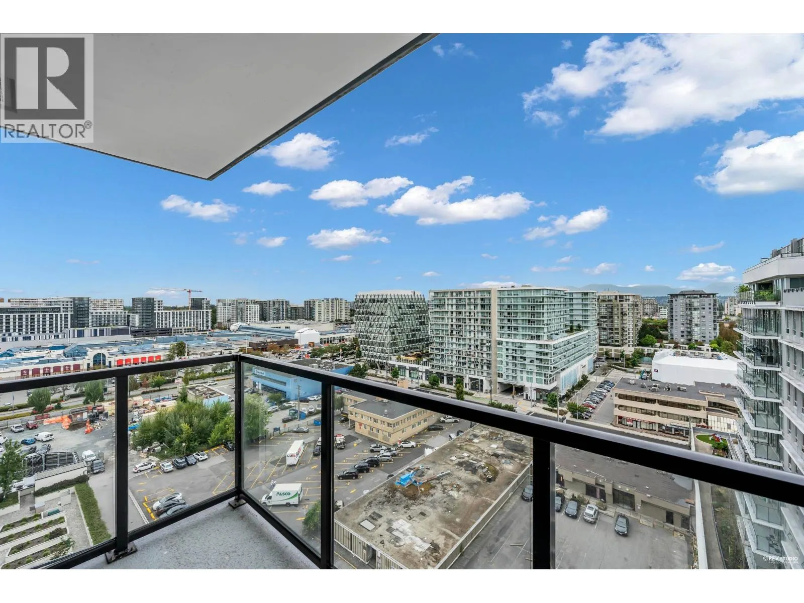 1404 6633 BUSWELL STREET