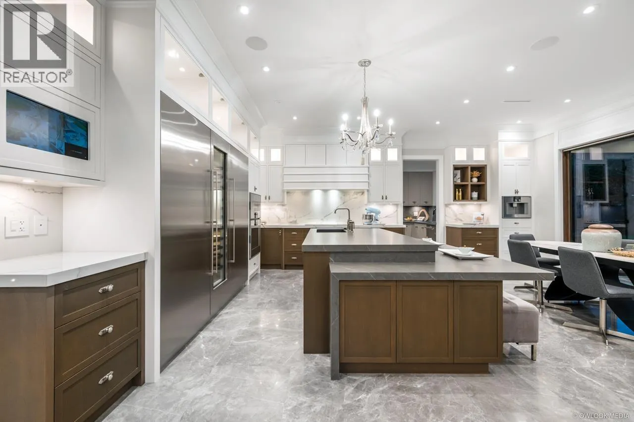 7680 GLACIER CRESCENT