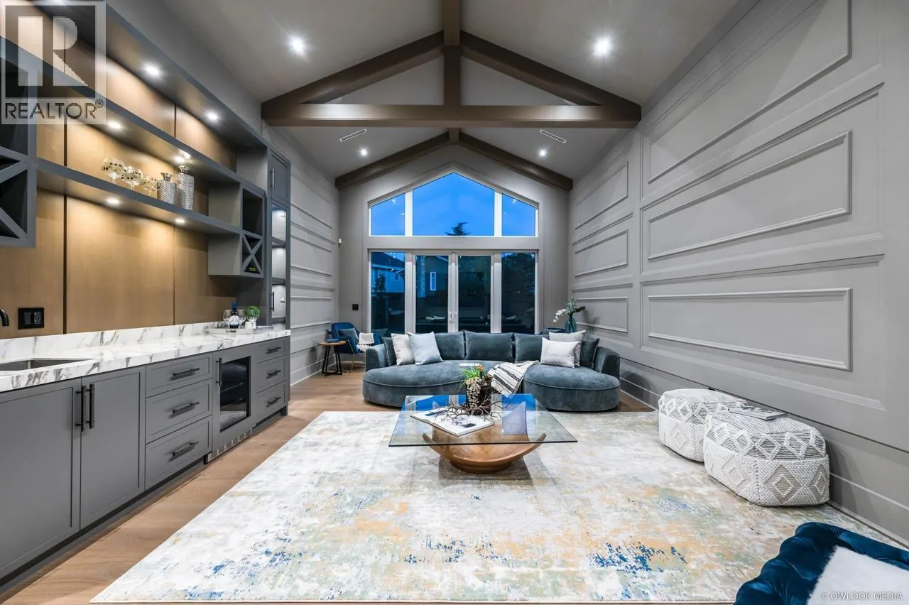 7680 GLACIER CRESCENT