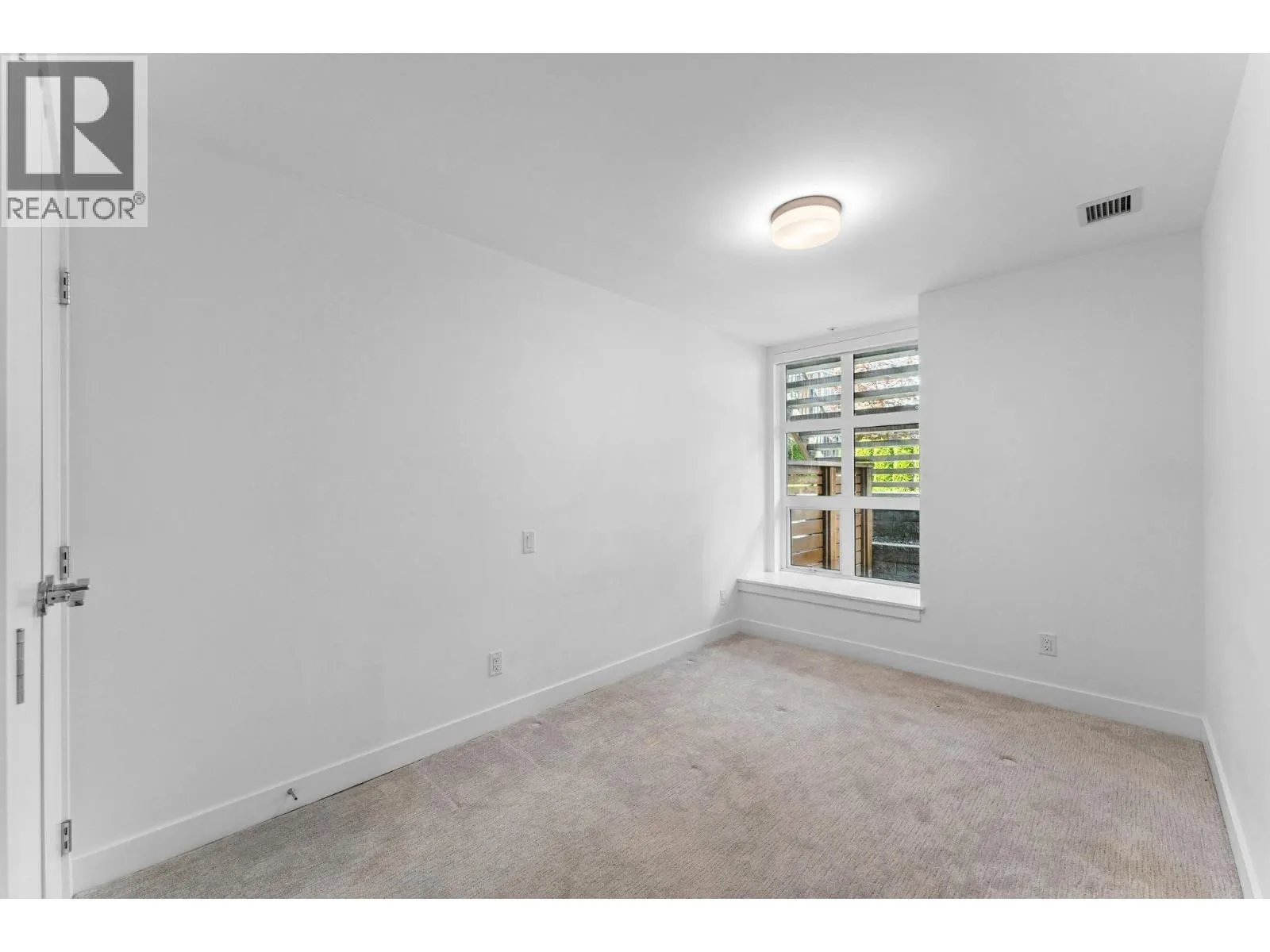 111 2060 CURLING ROAD