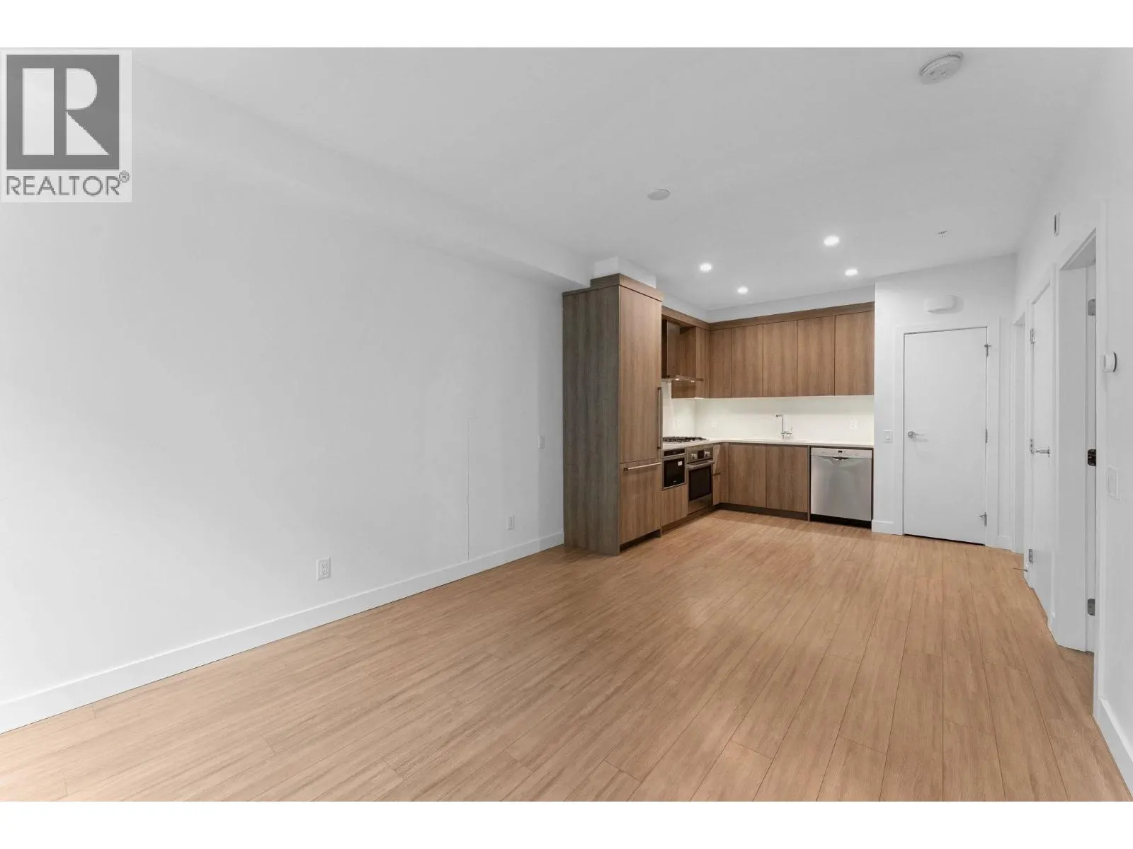 111 2060 CURLING ROAD