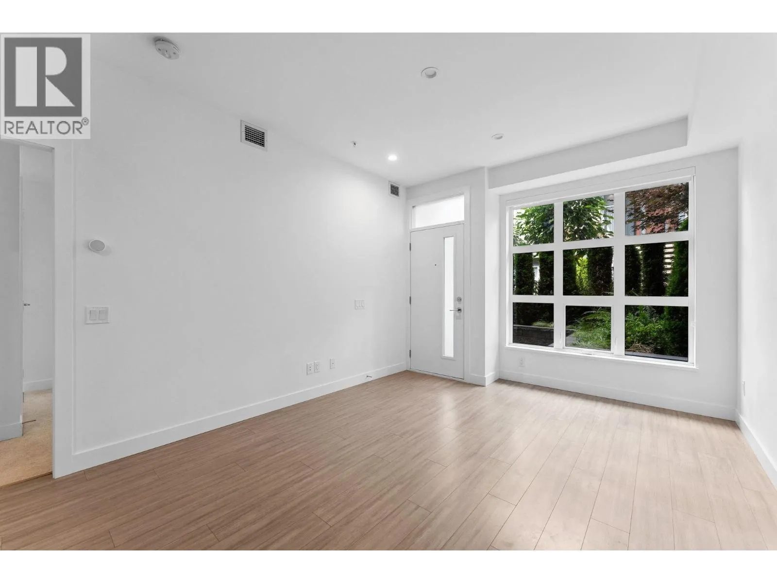 111 2060 CURLING ROAD