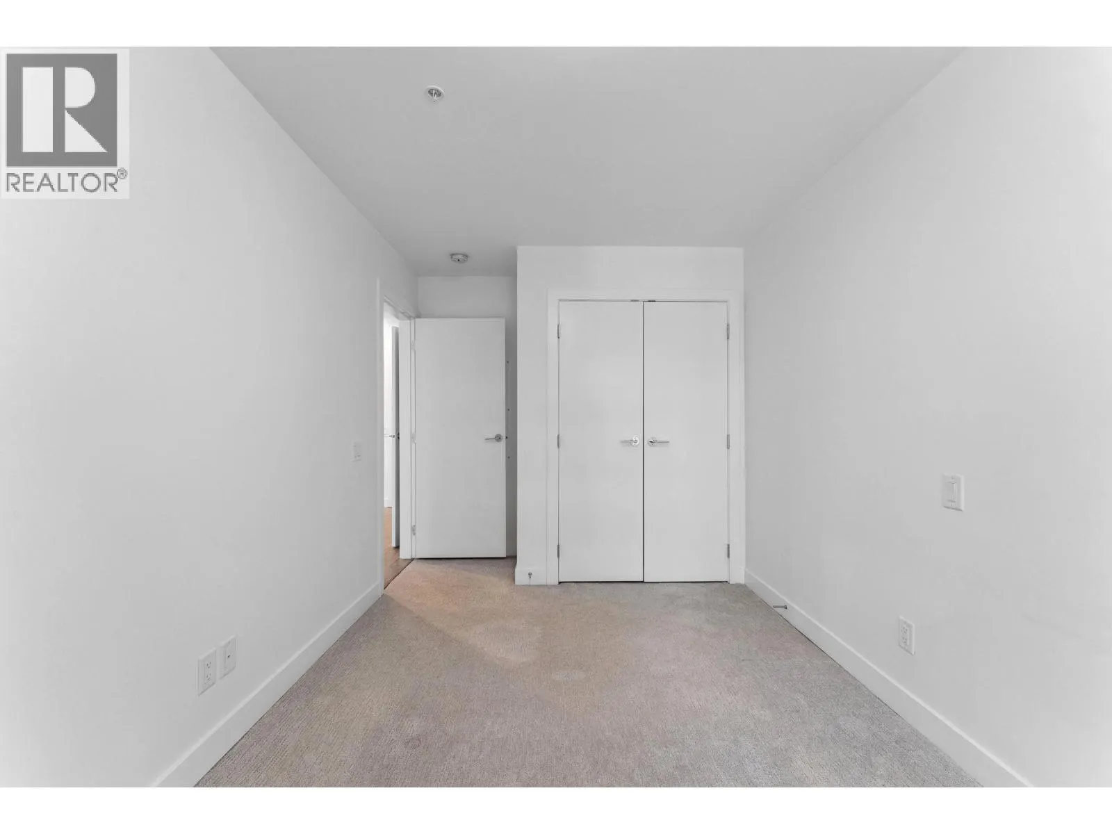 111 2060 CURLING ROAD