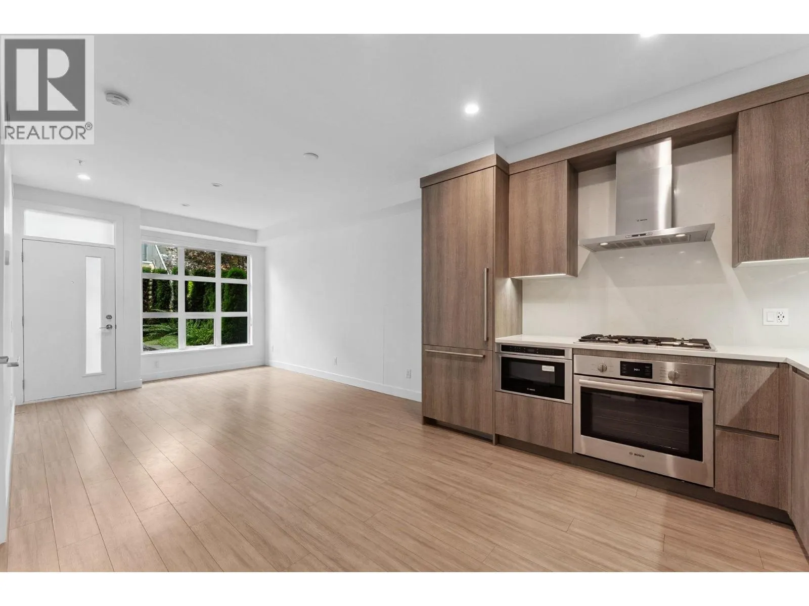 111 2060 CURLING ROAD