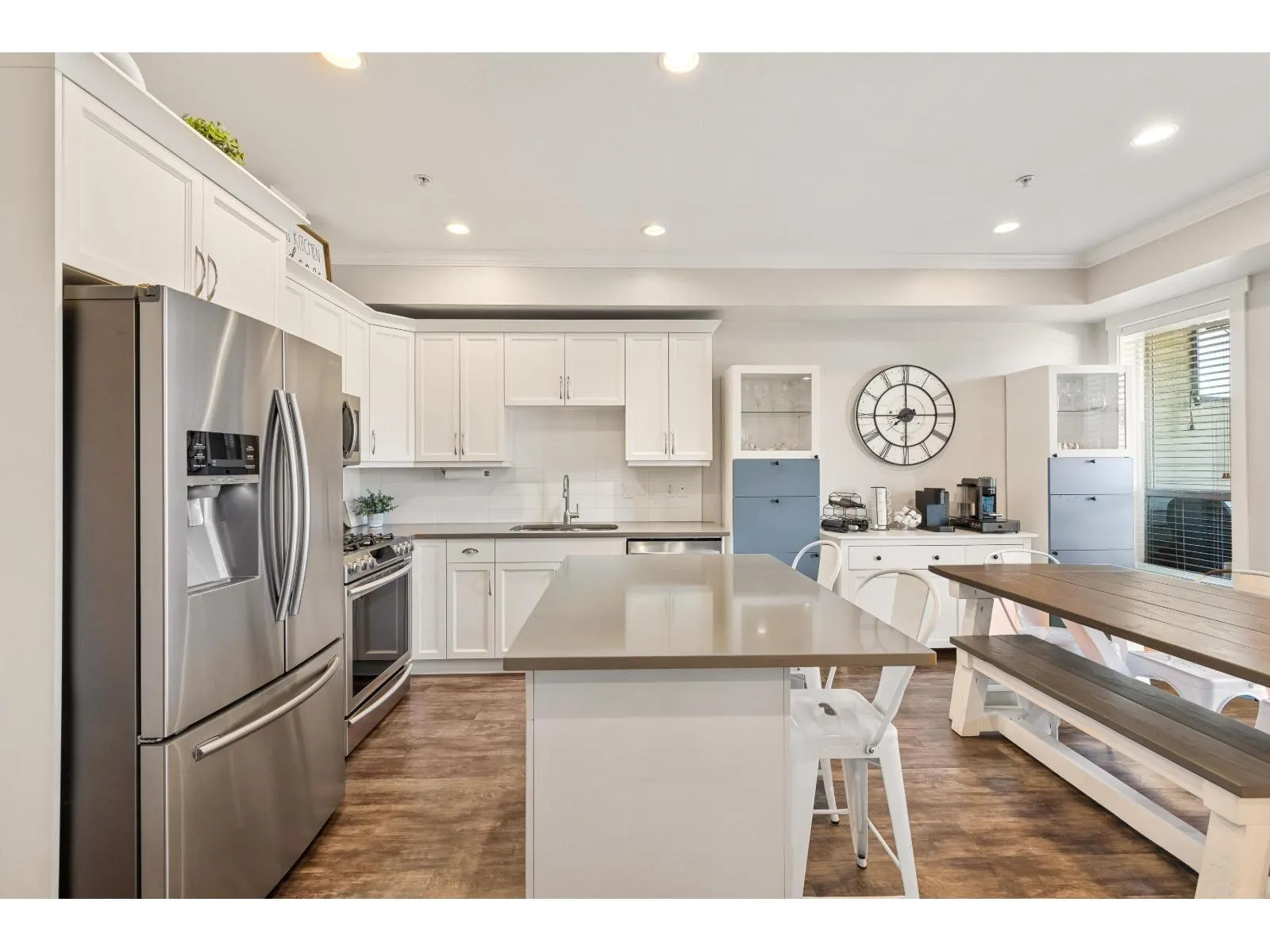 5 6491 VEDDER ROAD|Sardis South
