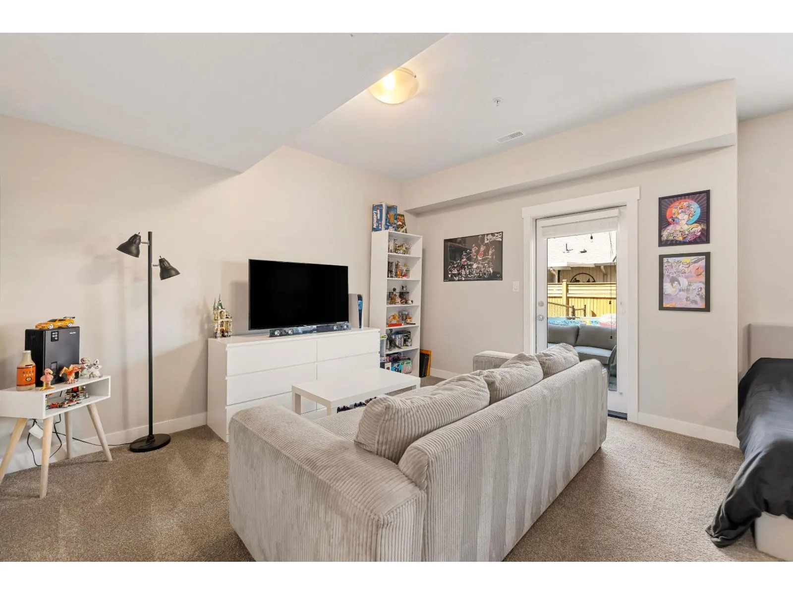 5 6491 VEDDER ROAD|Sardis South
