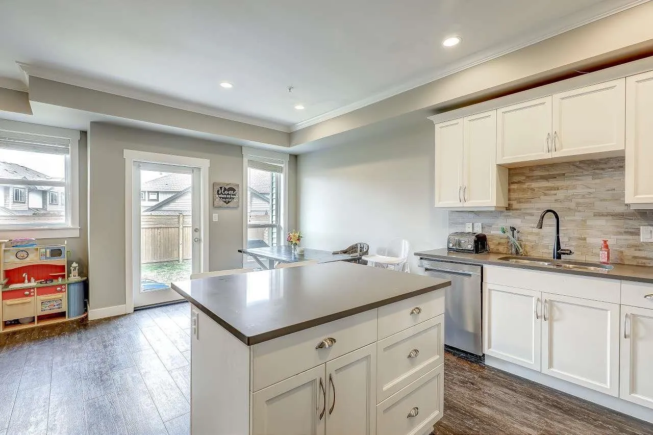 14 6491 VEDDER ROAD|Sardis South