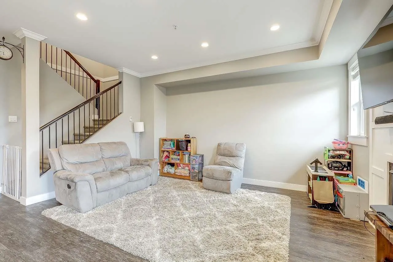 14 6491 VEDDER ROAD|Sardis South
