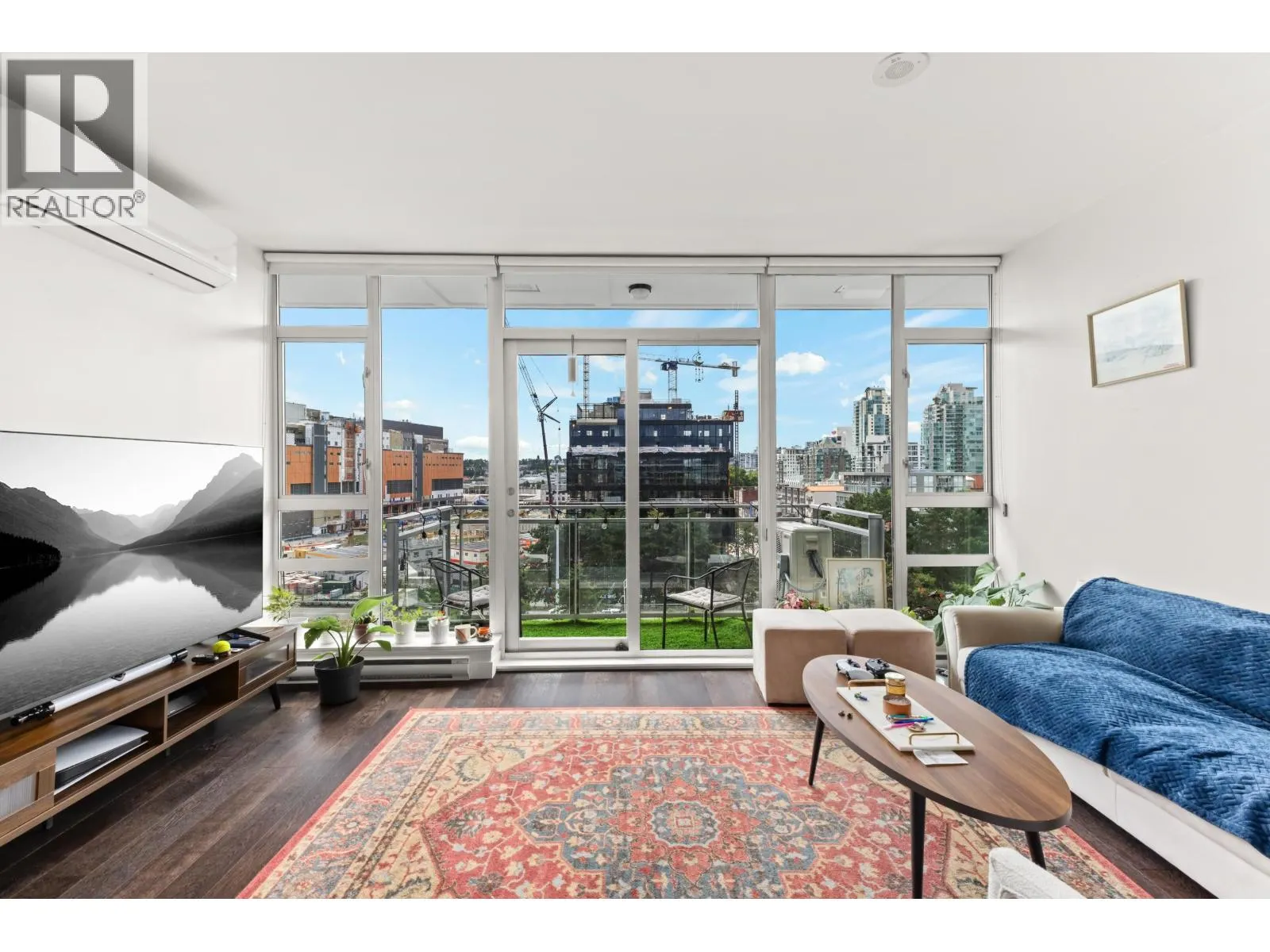 PH907 221 UNION STREET
