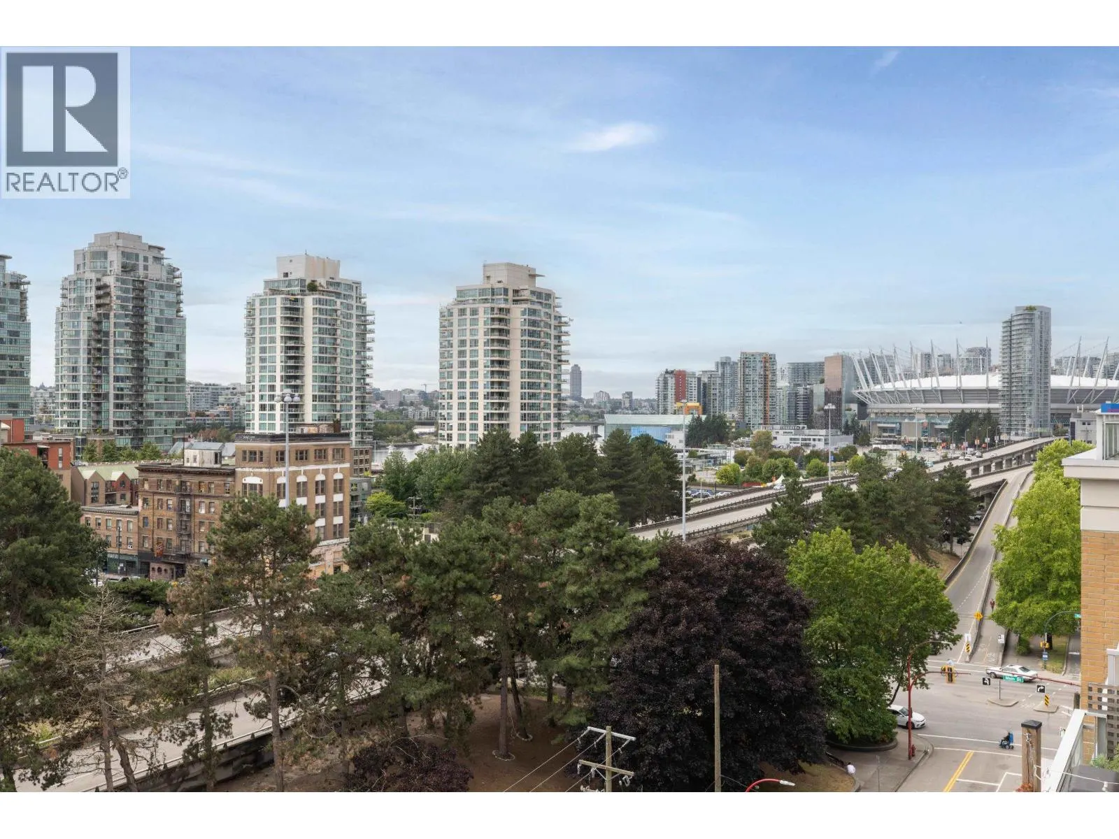 PH907 221 UNION STREET