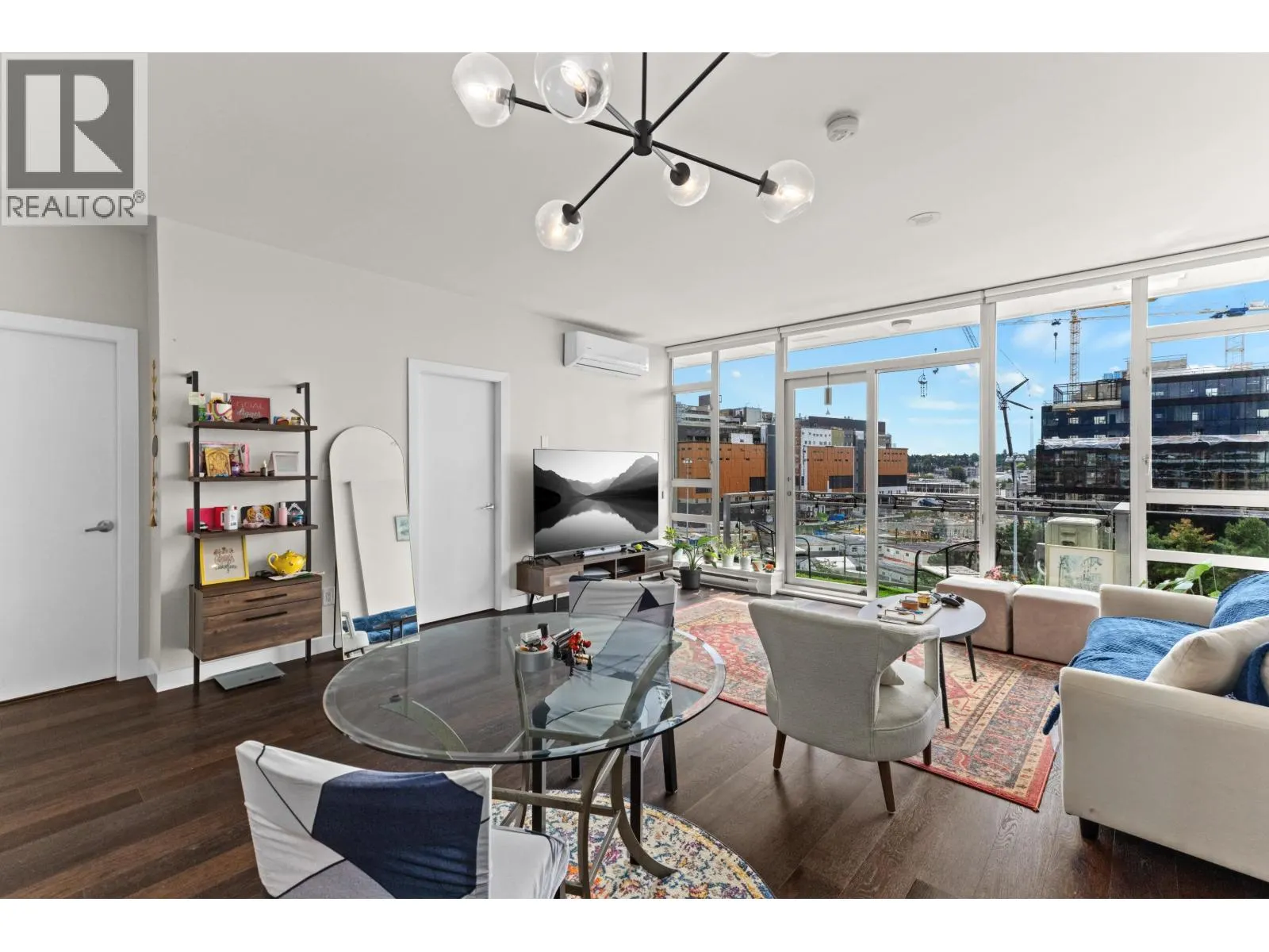PH907 221 UNION STREET