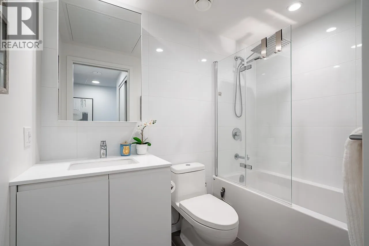 2401 3833 EVERGREEN PLACE