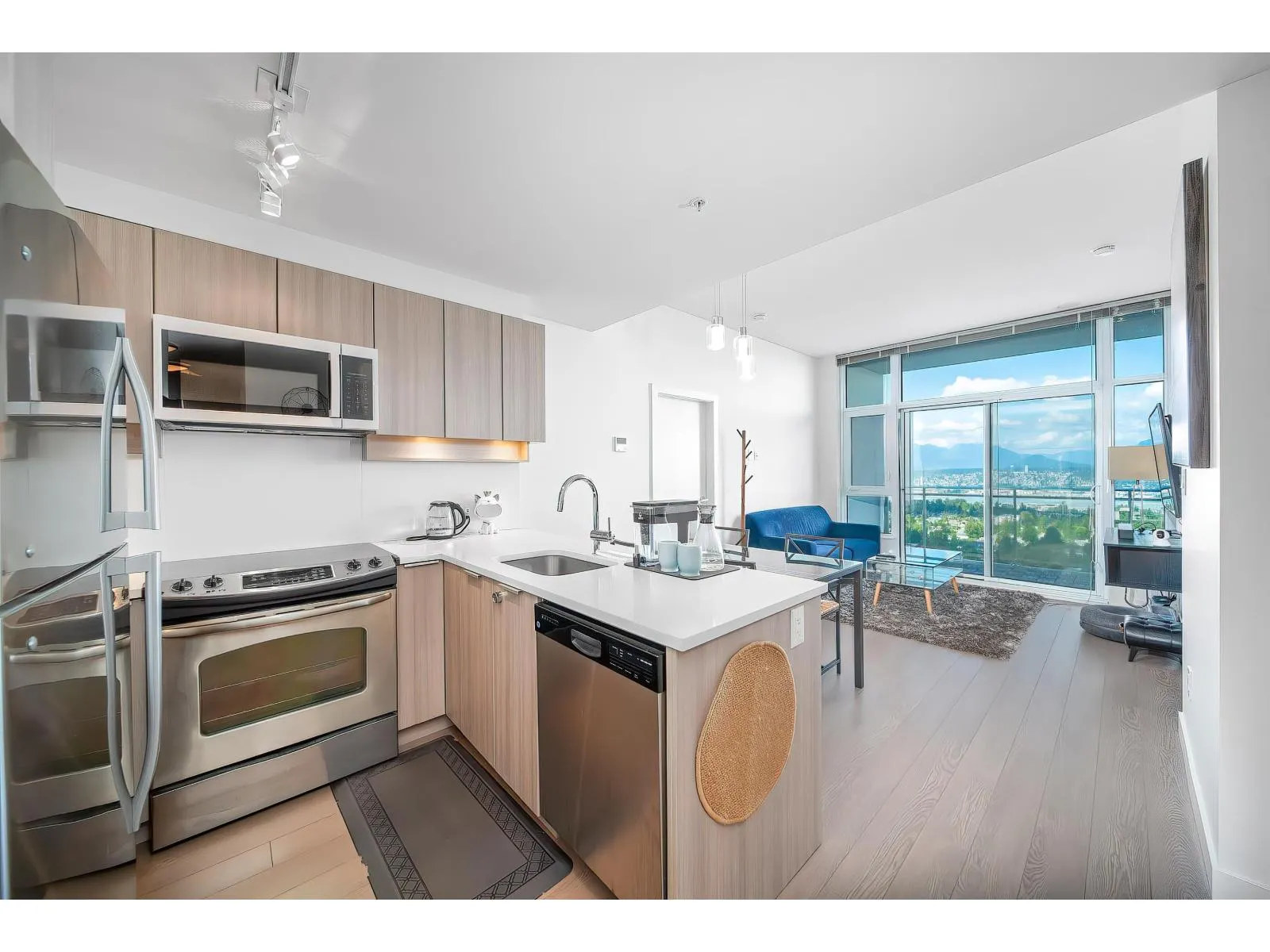 3301 13308 CENTRAL AVENUE