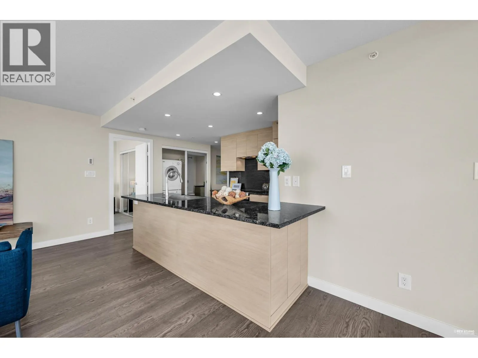 1802 489 INTERURBAN WAY